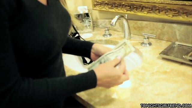Tonight's Girlfriend Nicole Aniston, Chad White