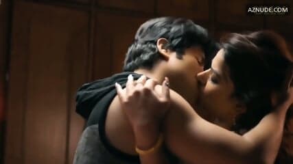 Aunty bed share boy very closed sex