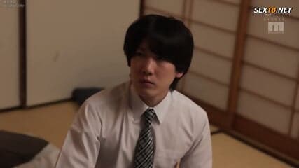 Got An Erection From Watching My Female Boss, Whom I Had A Crush On, Having Sex Through The Window Across The Hall, Wiping Her Breasts. I'm Jealous Of NTR