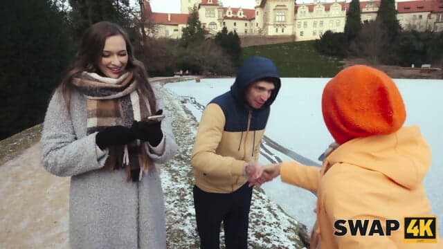 Swap4K Veronica Leal, Stacy Cruz - Two Hot Women And One Frozen Man.mkv