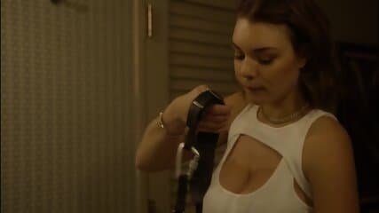 I Get Gabbie To Stop By My Room Tonight - Tonight's Girlfriend