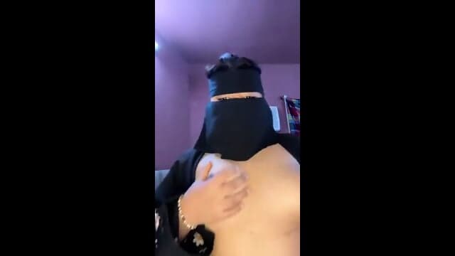 Saudi divorced woman